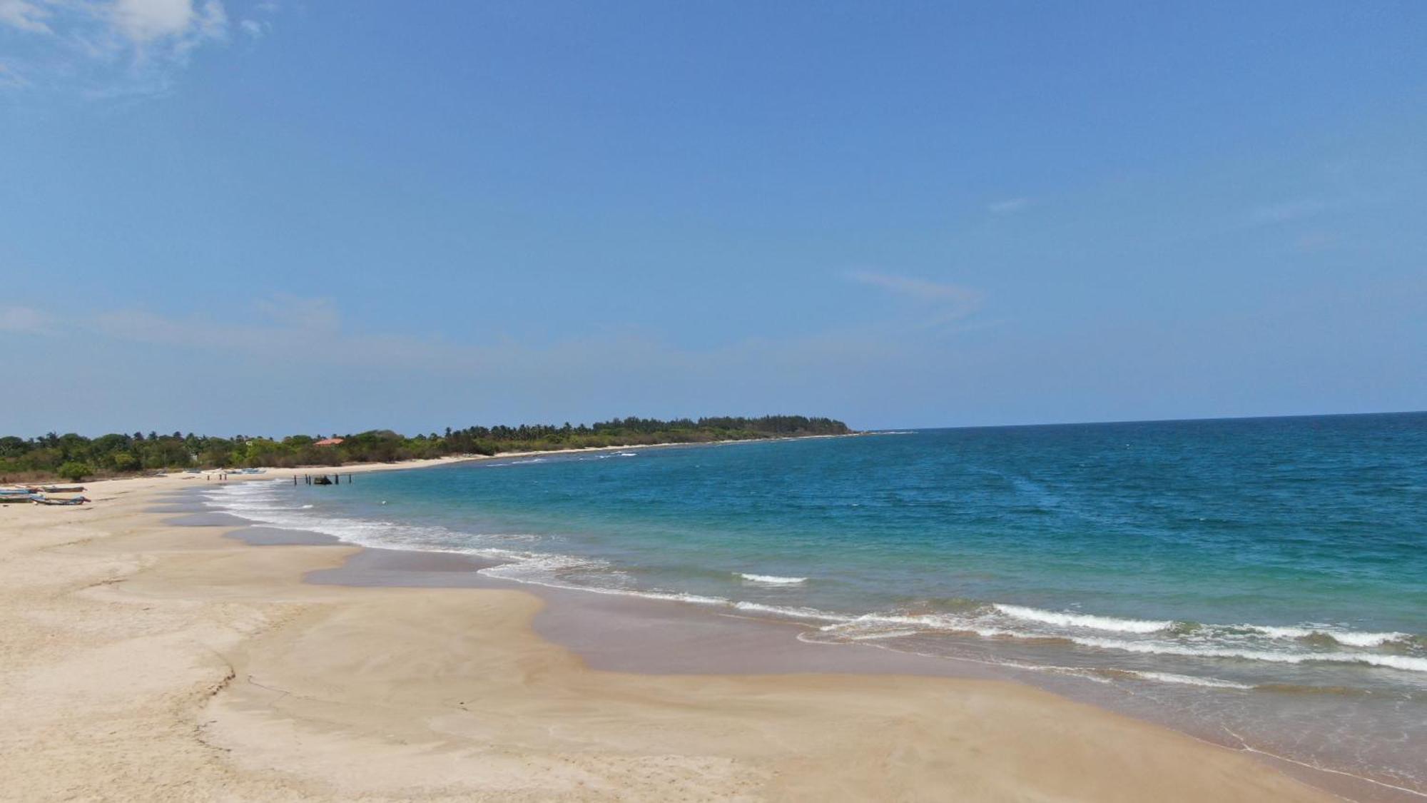 Aqua Marine Beach Hotel Kalkudah  Bagian luar foto